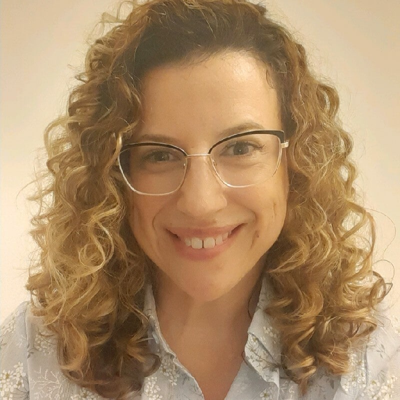 photo of Leigh Hartzman