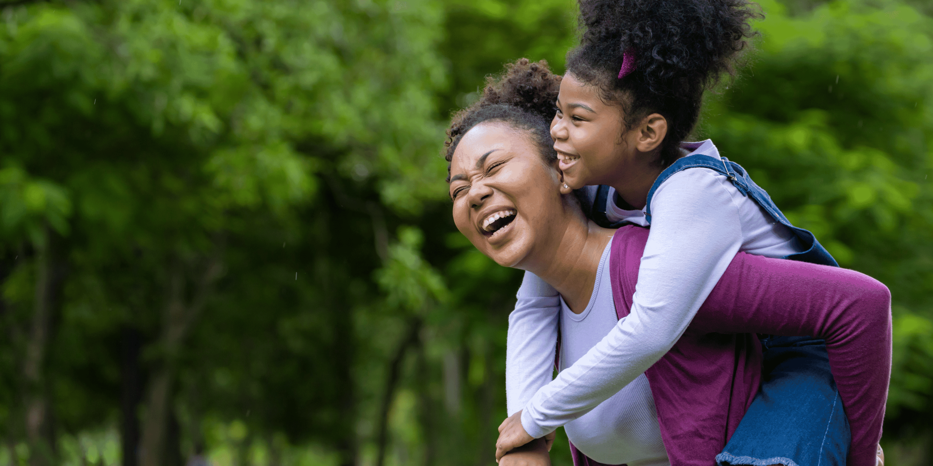 photo piggy back ride